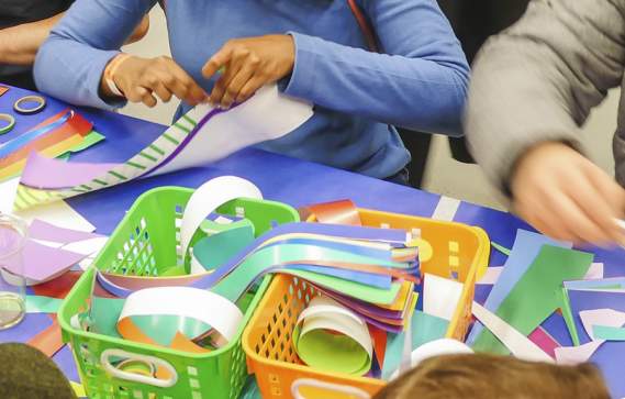 Family-friendly Arts & Crafts