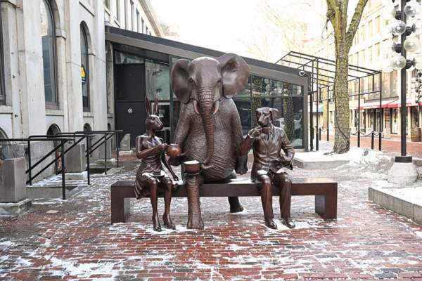 The Wild Benches of Hope Exhibit